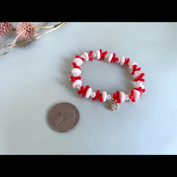 LELE SADOUGHI Riviera Red Coral & Pearl Stretch Bracelet - Picture 3 of 4